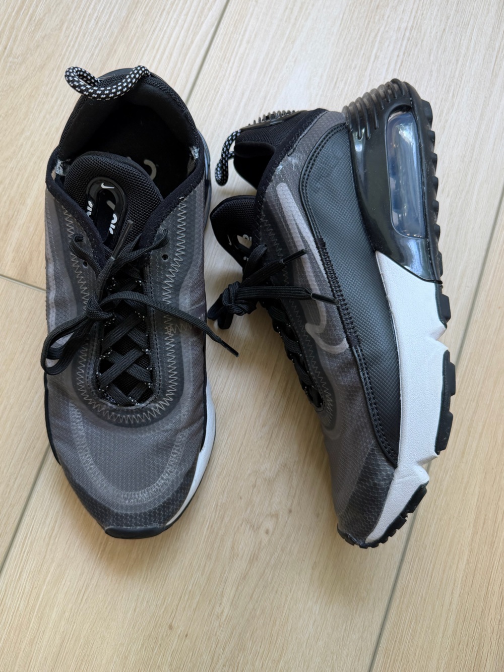 Women's Nike Air Max 2090 Shoes size 7